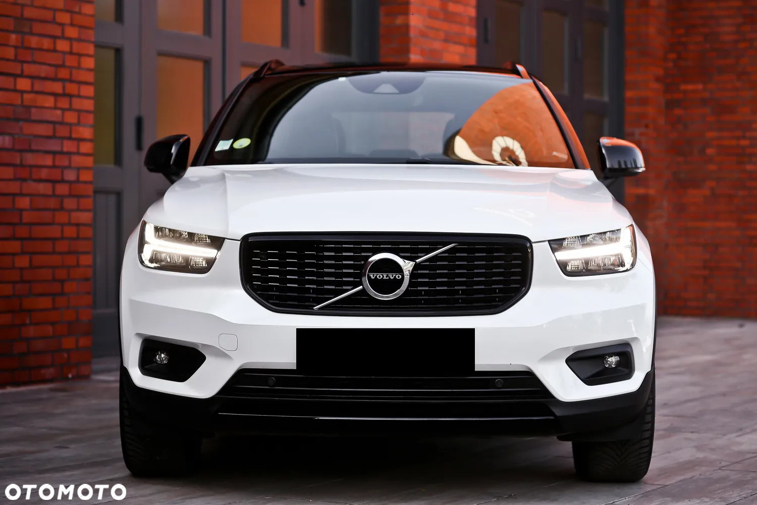 Volvo XC 40 D4 AWD Geartronic R-Design - 6