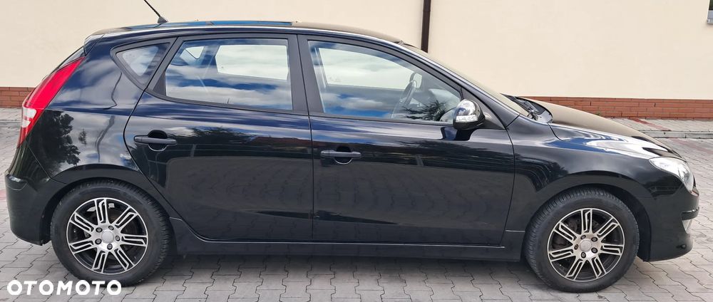 Hyundai i30 1.4 FIFA WM Edition - 12