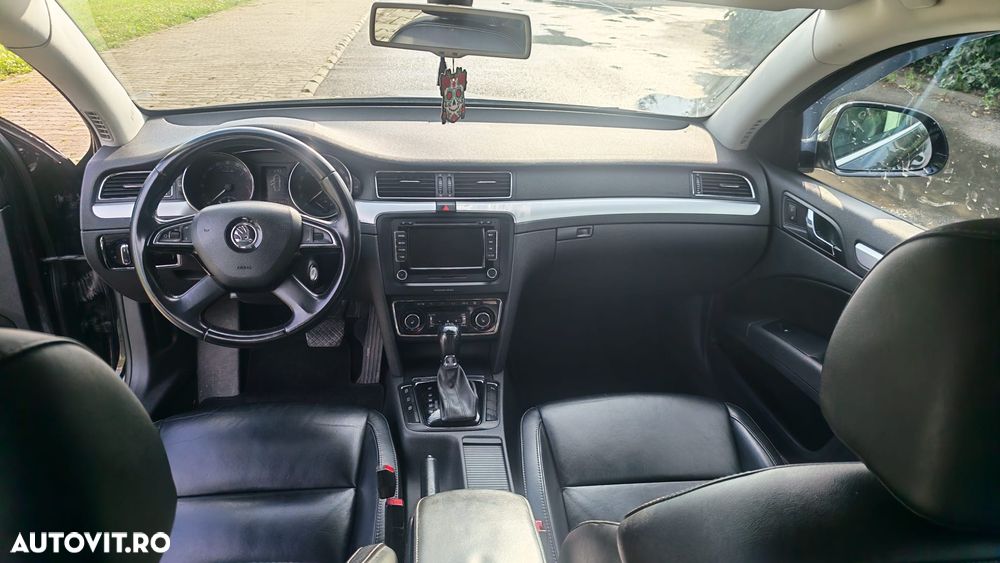 Skoda Superb 2.0 TDI Active DSG - 4