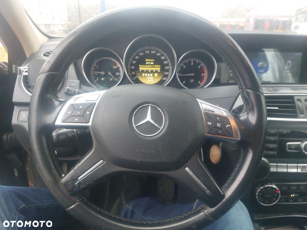 Mercedes-Benz Klasa C 200 CDI DPF (BlueEFFICIENCY) 7G-TRONIC - 2