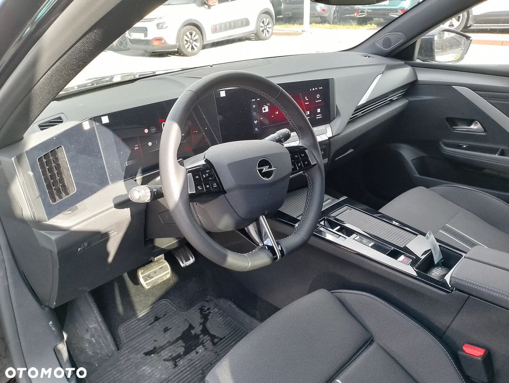 Opel Astra ver-vi-1-5-cdti-gs-s-s - 17