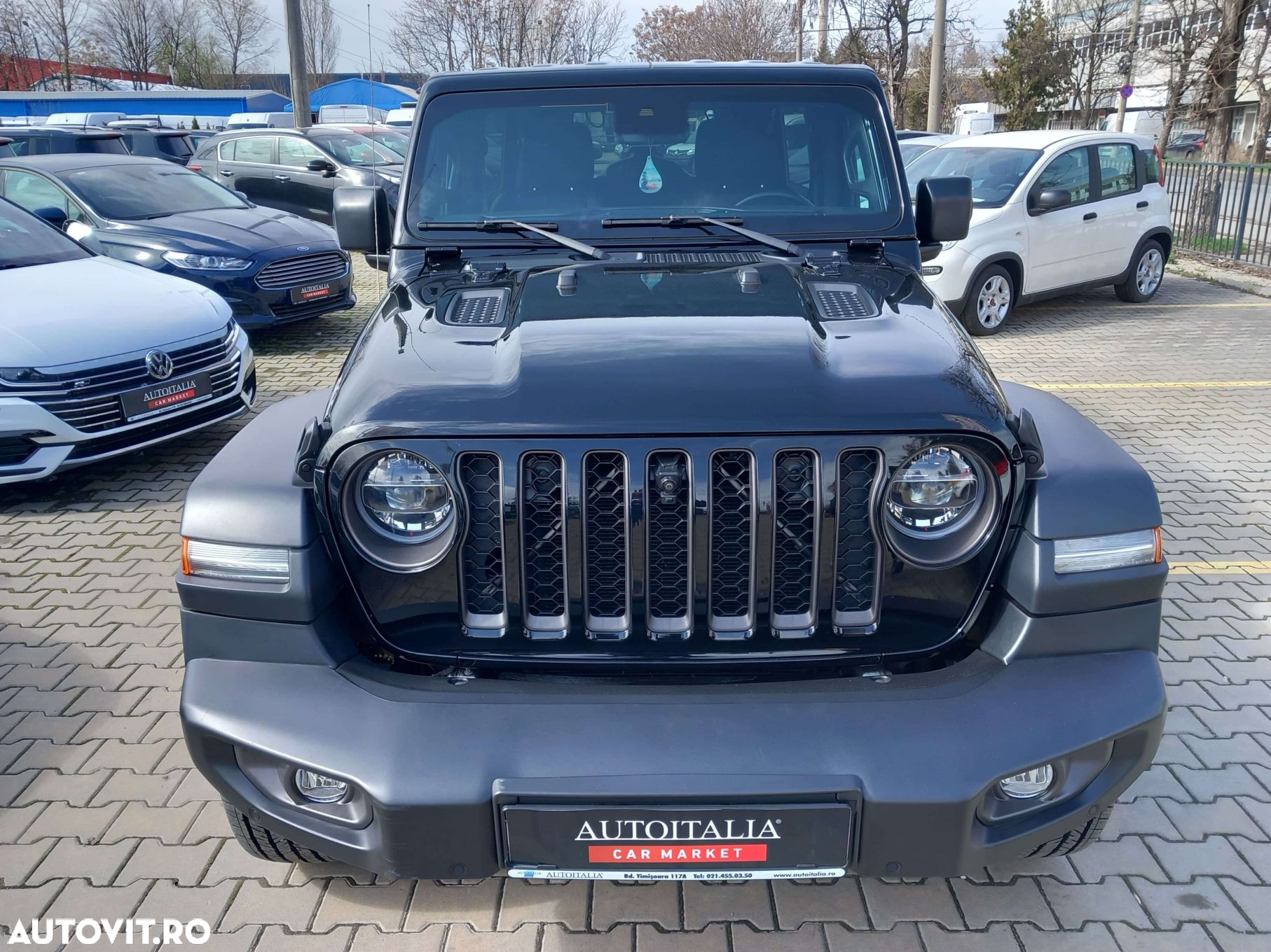 Jeep Wrangler - 2