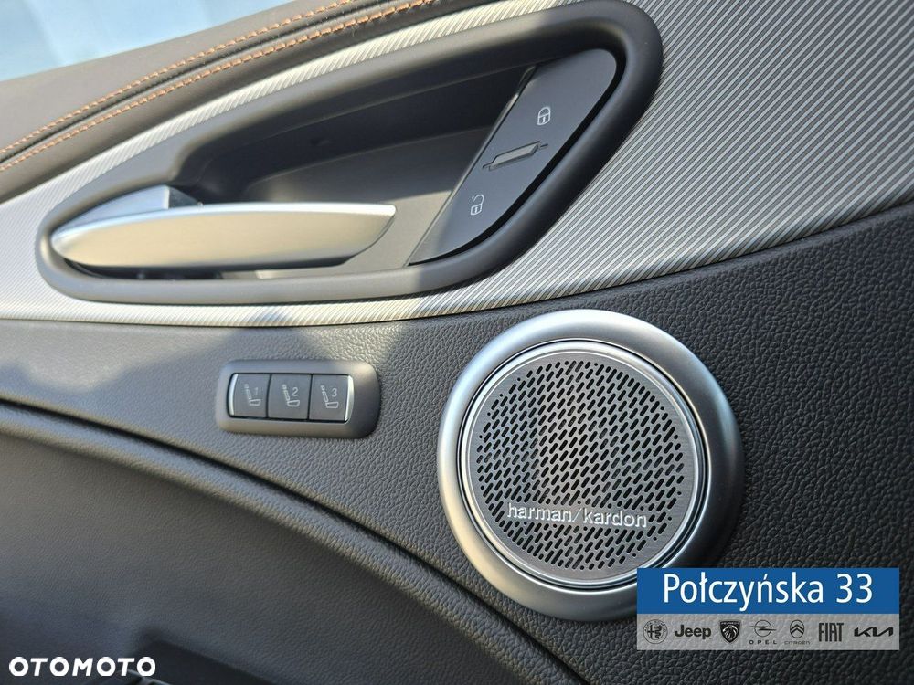 Alfa Romeo Stelvio - 28