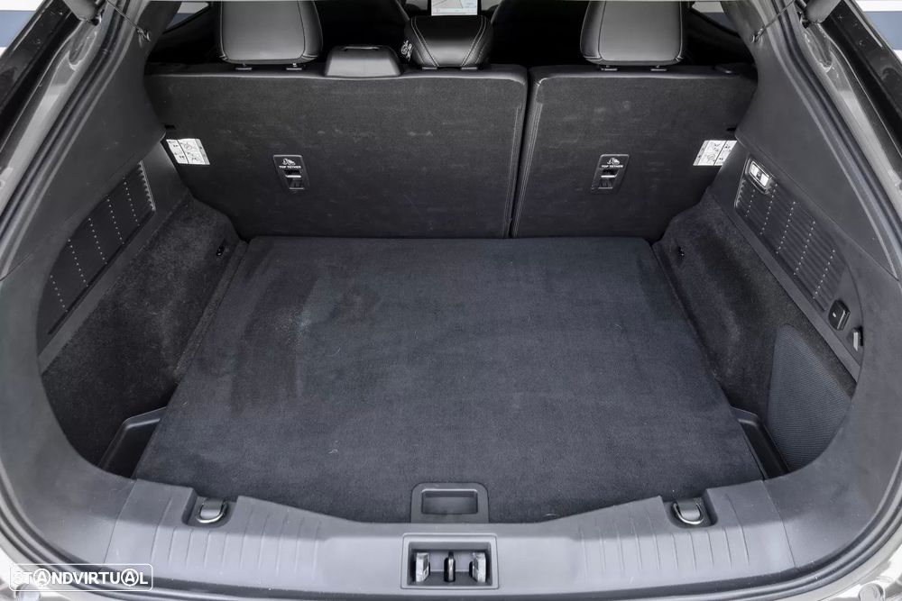 Ford Mustang Mach-E - 22