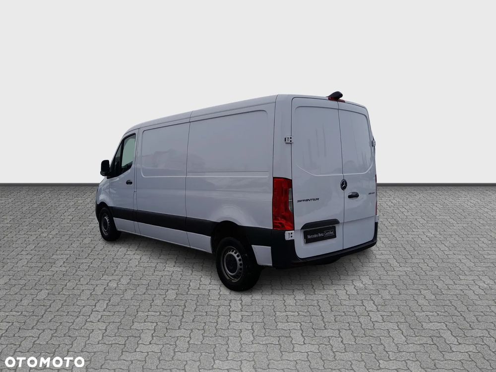 Mercedes-Benz Sprinter - 3