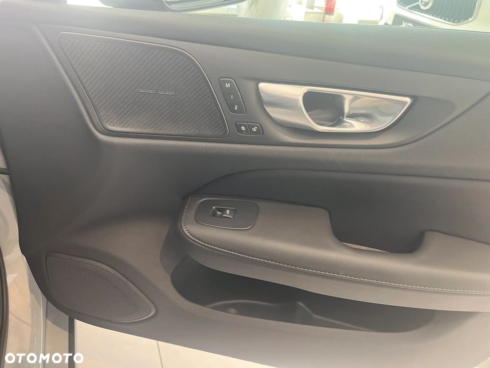 Volvo XC 90 B5 B AWD Ultra Dark 7os - 13
