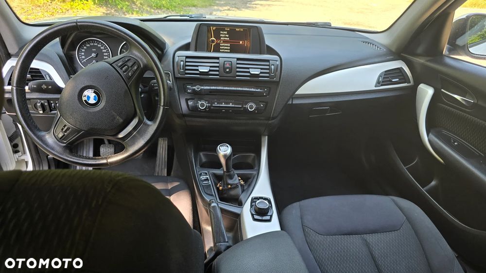 BMW Seria 1 116d - 8