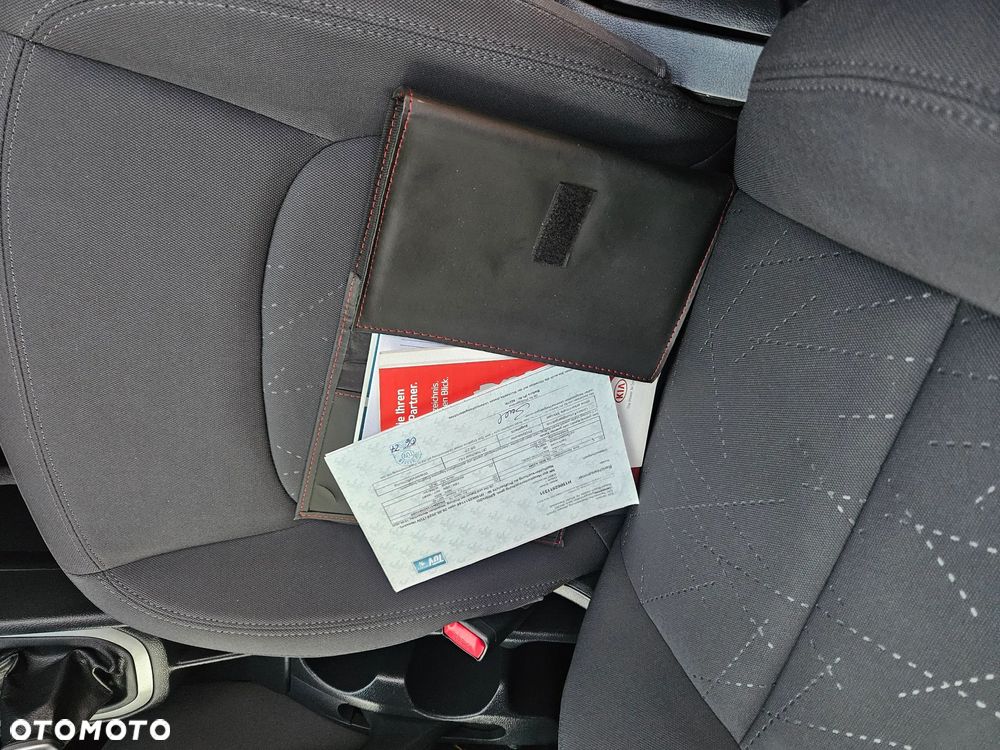 Kia Rio 1.4 Platinum Edition - 36