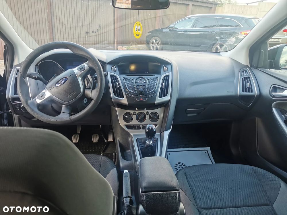 Ford Focus 1.6 TDCi Ambiente Start - 6