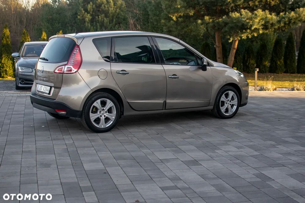 Renault Scenic - 17
