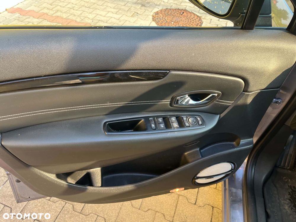 Renault Scenic ENERGY dCi 130 BOSE EDITION - 13