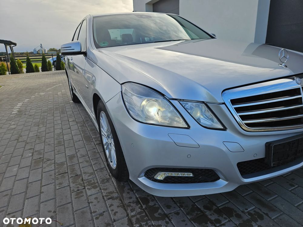 Mercedes-Benz Klasa E 220 CDI BlueEff Avantgarde - 34
