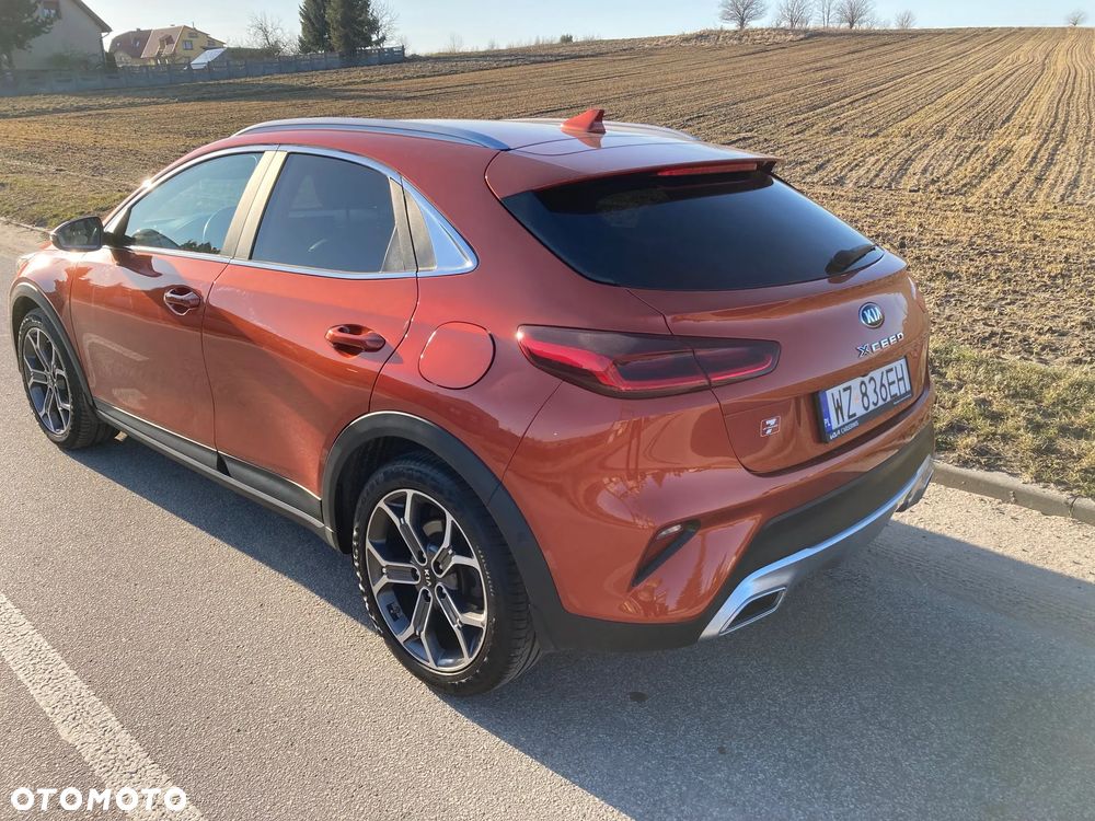 Kia XCeed 1.5 T-GDI Business Line DCT - 16