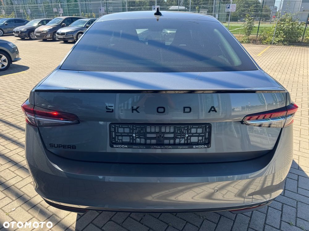 Skoda Superb 2.0 TSI Sportline DSG - 5