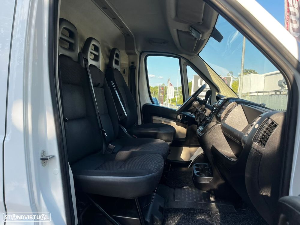 Peugeot Boxer 2.0 BlueHDi 335 L2 CD - 11