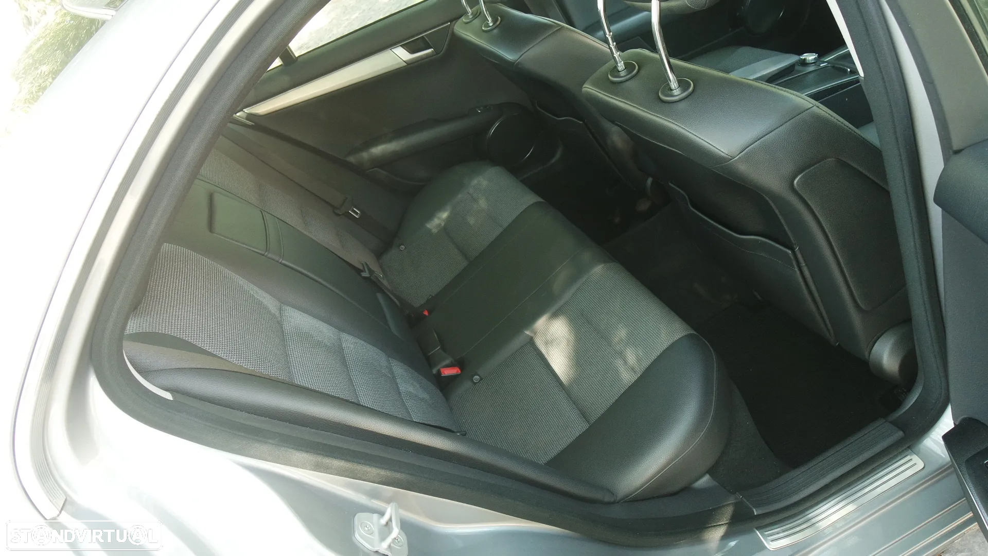Mercedes-Benz C 220 CDi Avantgarde BlueEfficiency - 42