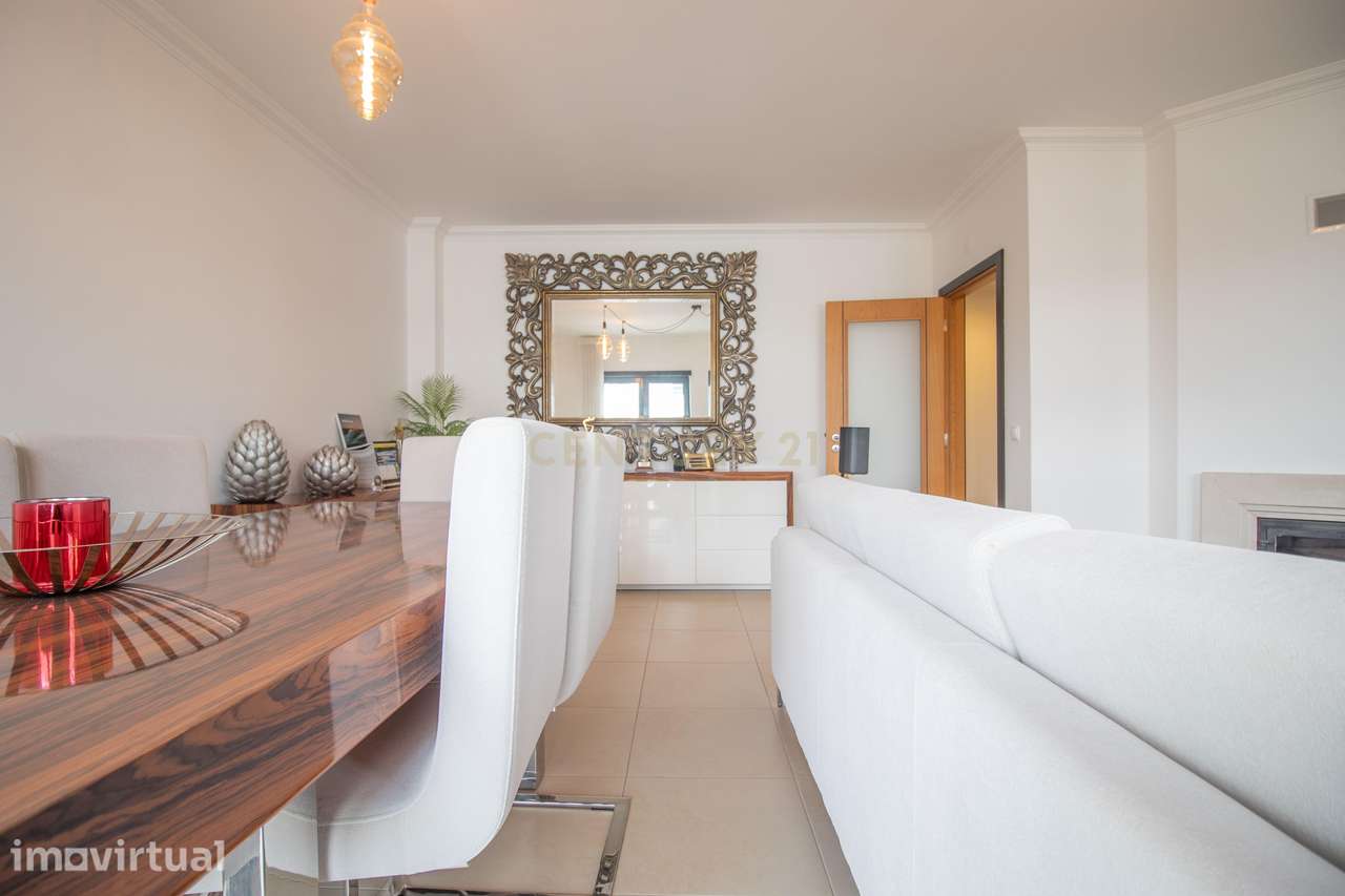 T3 com Suite,  elevador e Garagem Box - Grande imagem: 5/38