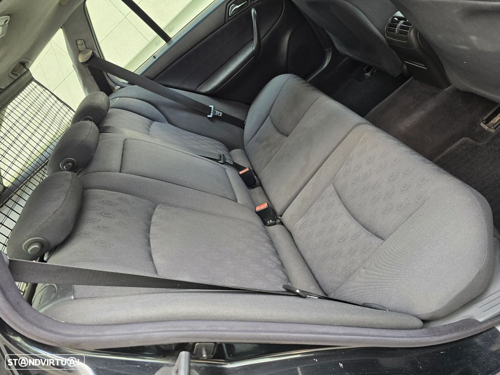 Mercedes-Benz C 220 T CDI Classic - 28