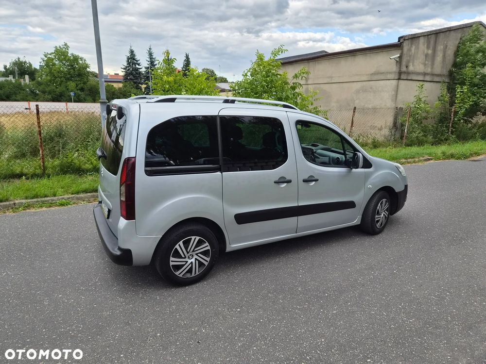 Peugeot Partner HDi FAP 115 Family - 8
