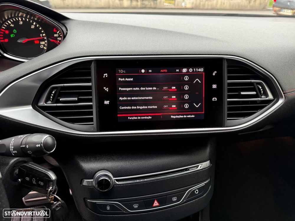 Peugeot 308 SW BlueHDi 130 EAT8 Stop & Start GT - 42