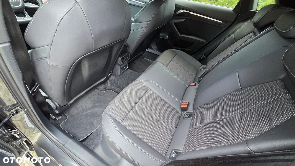 Audi A3 Sportback 35 TFSI mHEV S Line S tronic - 32