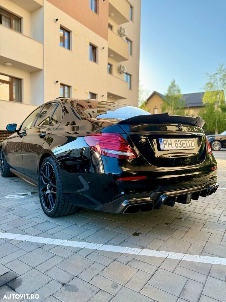Mercedes-Benz E AMG 63 S 4MATIC - 4
