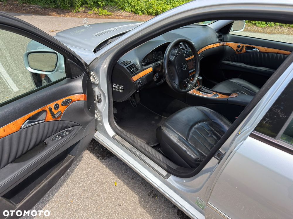 Mercedes-Benz Klasa E 320 CDI 4-Matic T Elegance - 12