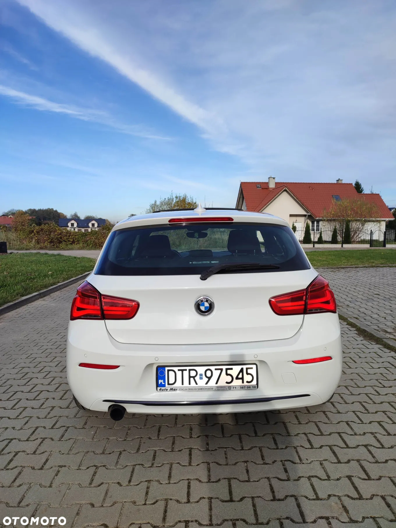 BMW Seria 1 114d Sport Line - 2