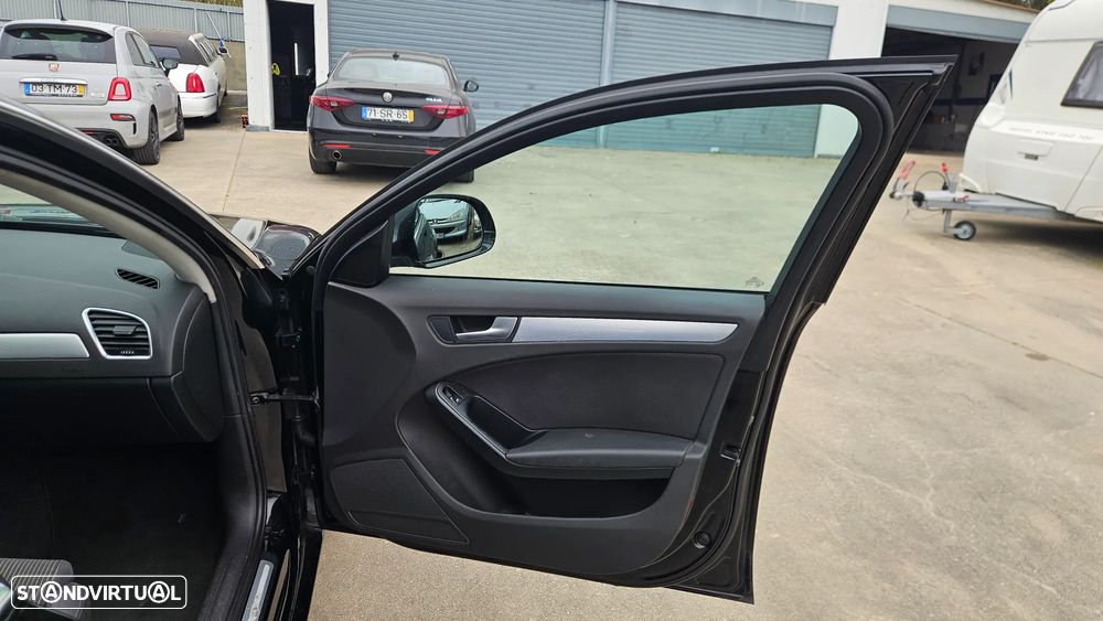 Audi A4 Avant 2.0 TDI DPF S line Sport Pack - 29