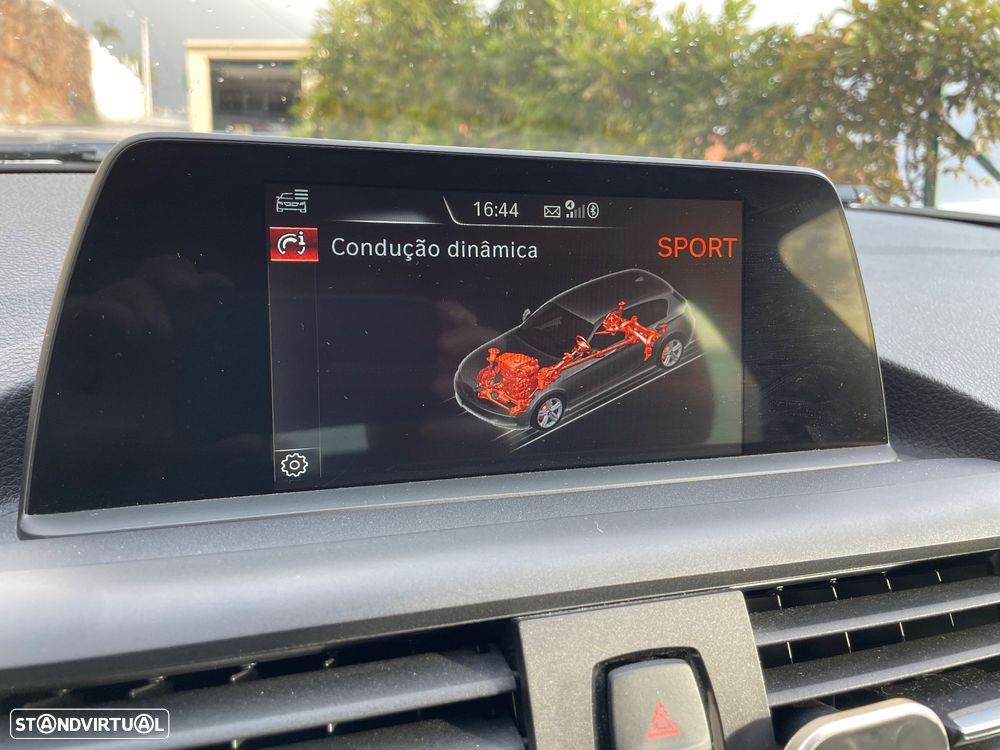 BMW 120 d Pack M - 15