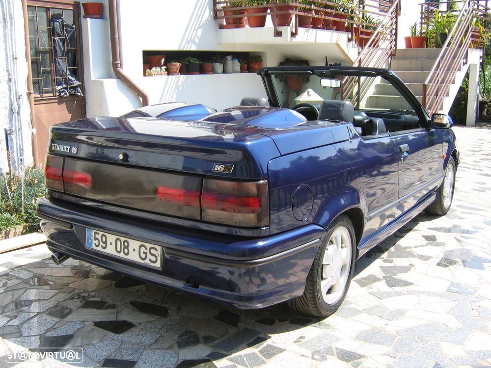 Renault 19 Cabriolet 1.8 - 4