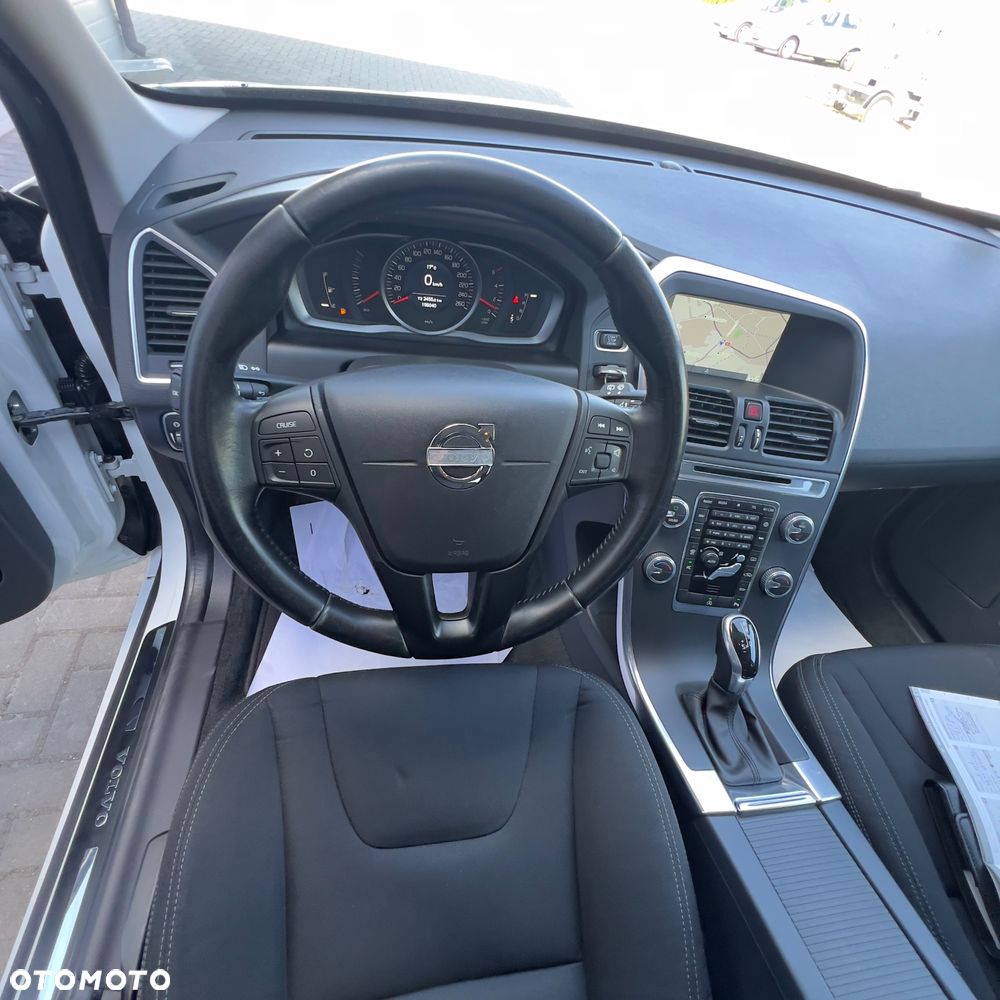 Volvo XC 60 D4 Geartronic Kinetic - 23