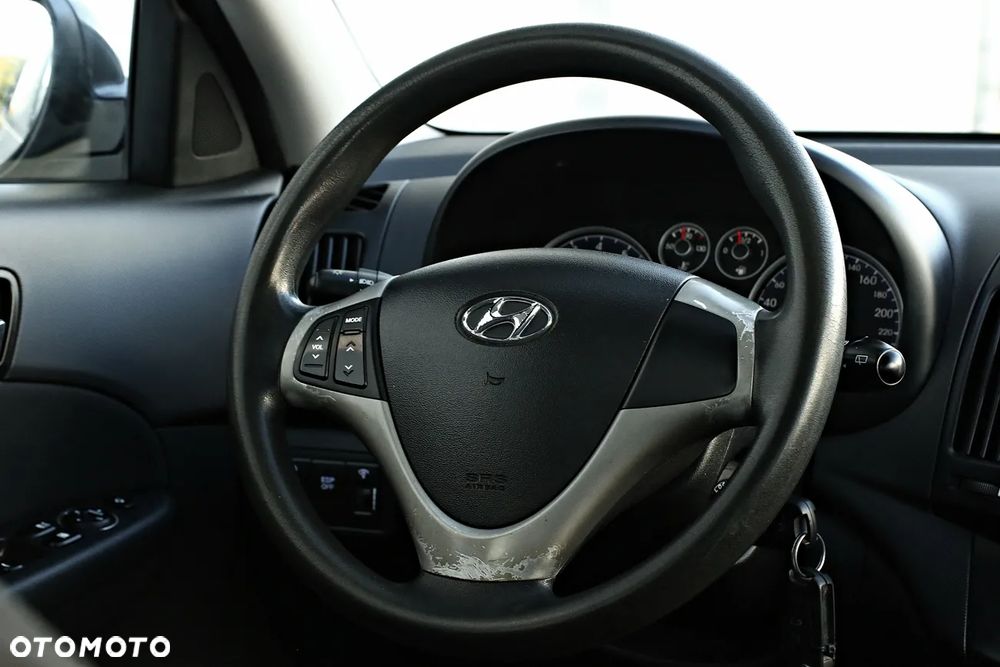 Hyundai i30 1.6 blue Comfort - 34