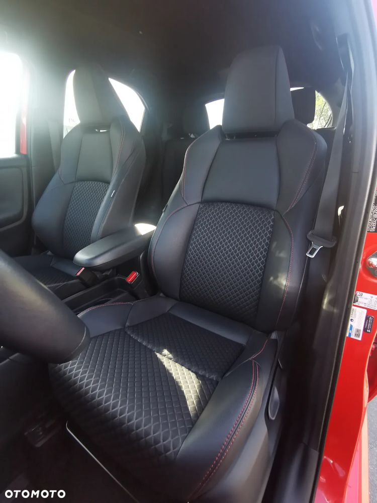 Toyota Yaris Hybrid 1.5 Premiere Edition - 18