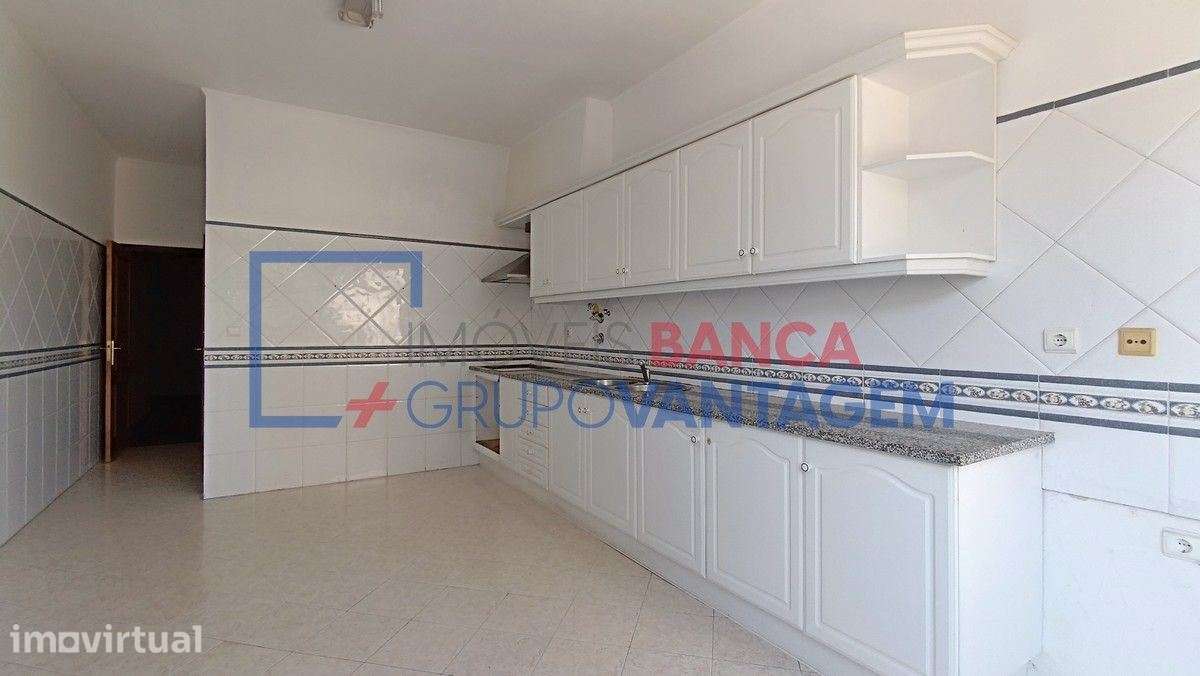 APARTAMENTO T3 SANTARÉM - Grande imagem: 2/19