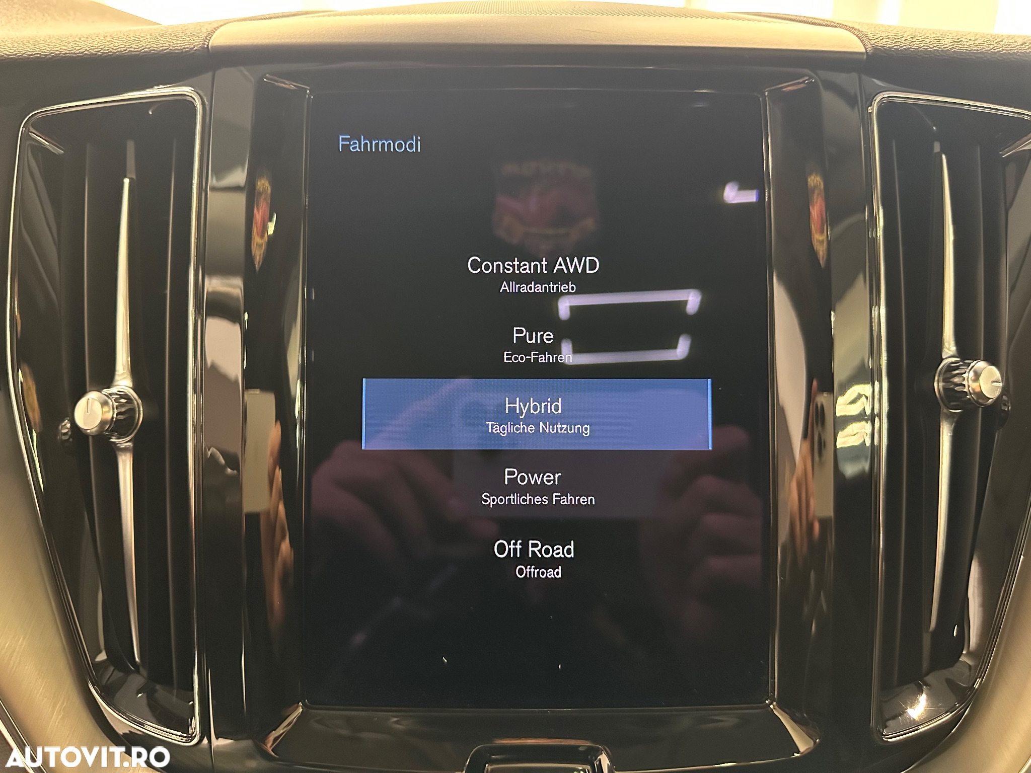 Volvo XC 60 T6 AWD Recharge Geartronic RDesign Expression - 36