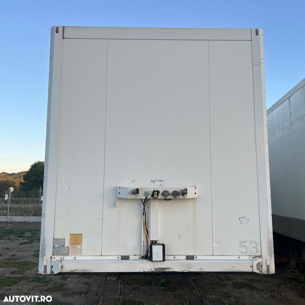 Schmitz Cargobull SKO 24 / Semiremorcă izotermă / Axă liftantă / 3 axe / 39.000 kg - 6