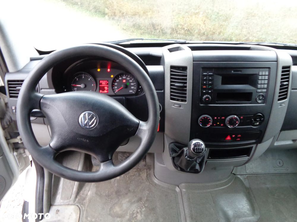 Volkswagen Crafter - 10