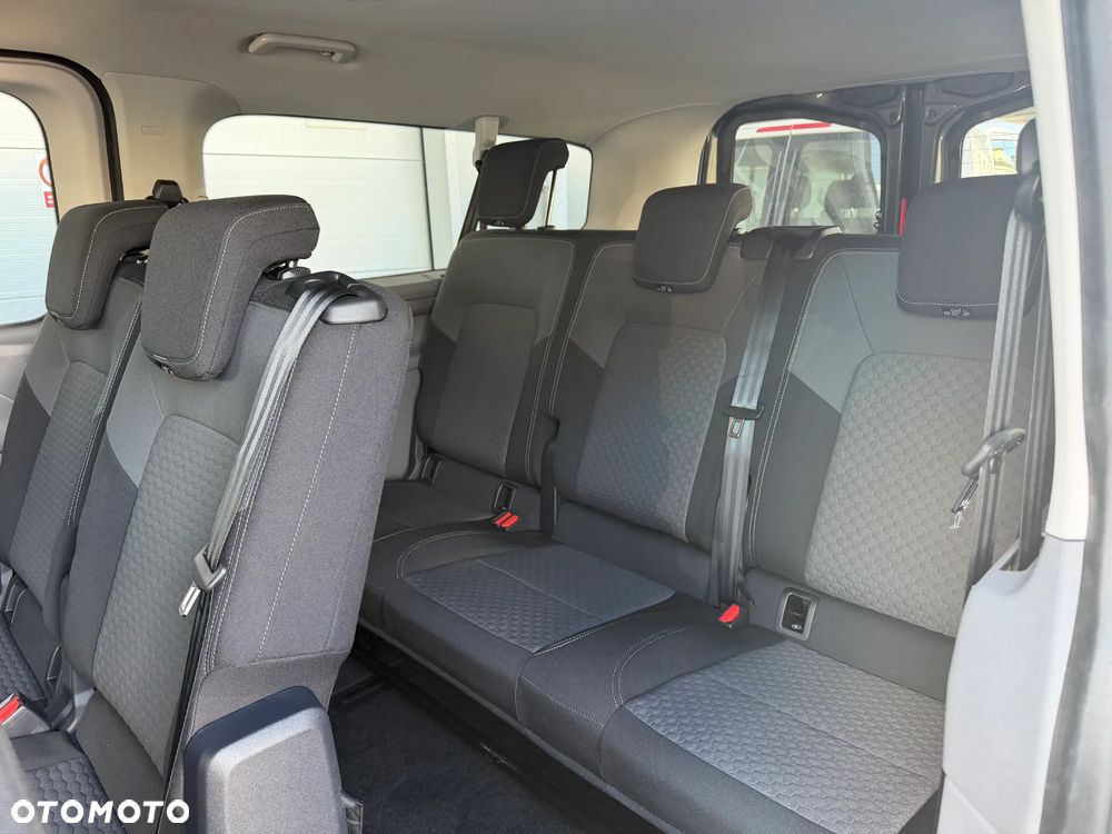 Volkswagen Caravelle - 15