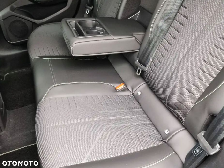 Peugeot 308 1.2 mHEV GT S&S e-DCS6 - 11