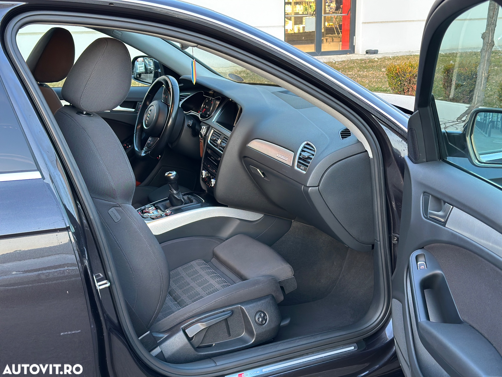 Audi A4 2.0 TDI DPF quattro S line Sportpaket - 21