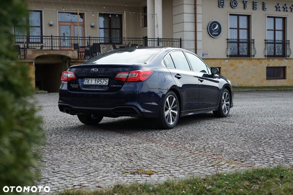 Subaru Legacy - 8