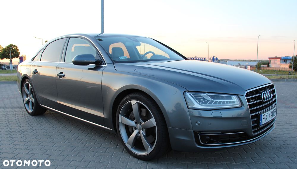 Audi A8 4.2 TDI DPF (clean diesel) quattro tiptronic - 1