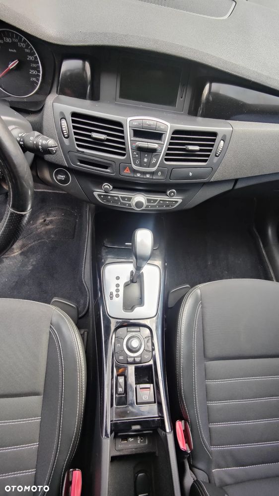 Renault Laguna dCi 175 FAP Bose Edition - 13