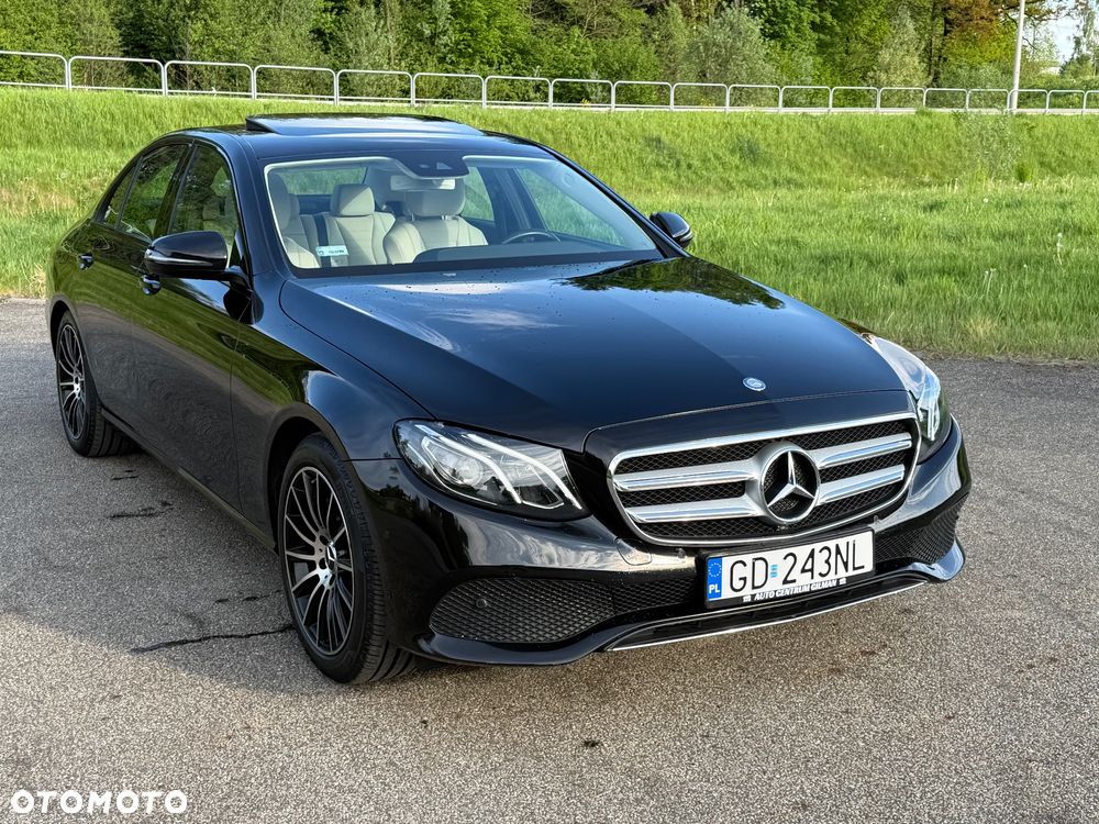 Mercedes-Benz Klasa E 200 CGI BlueEFFICIENCY Automatik Avantgarde - 9