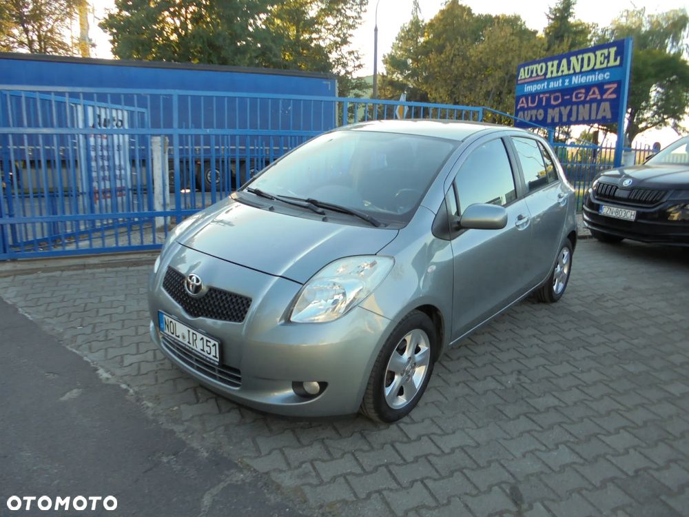 Toyota Yaris 1.3 VVT-i Travel - 2