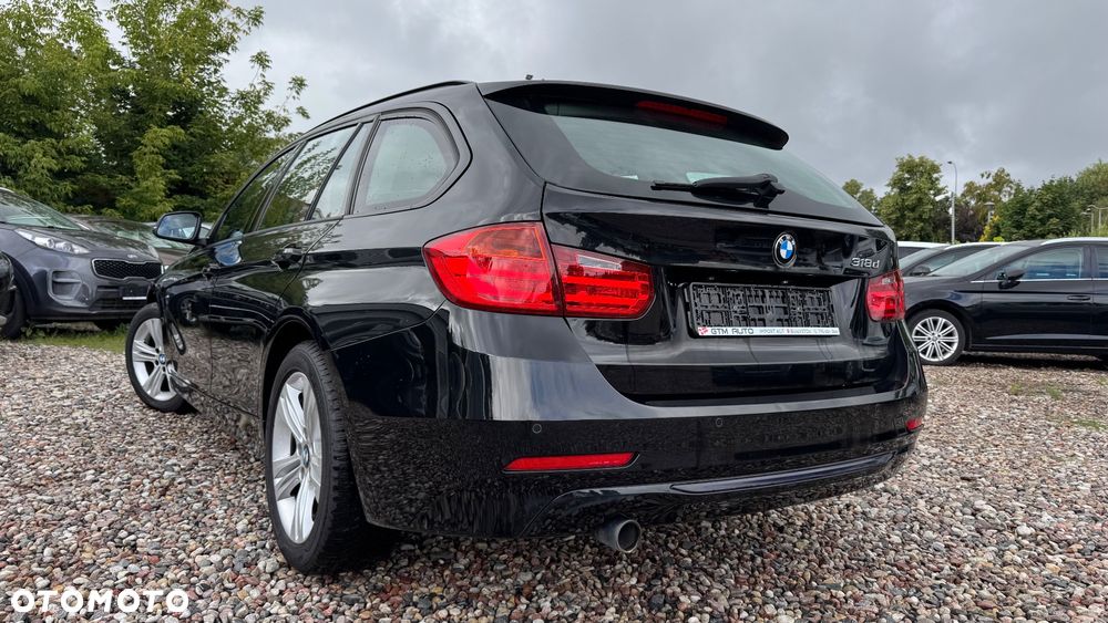 BMW Seria 3 318d Sport Line - 10