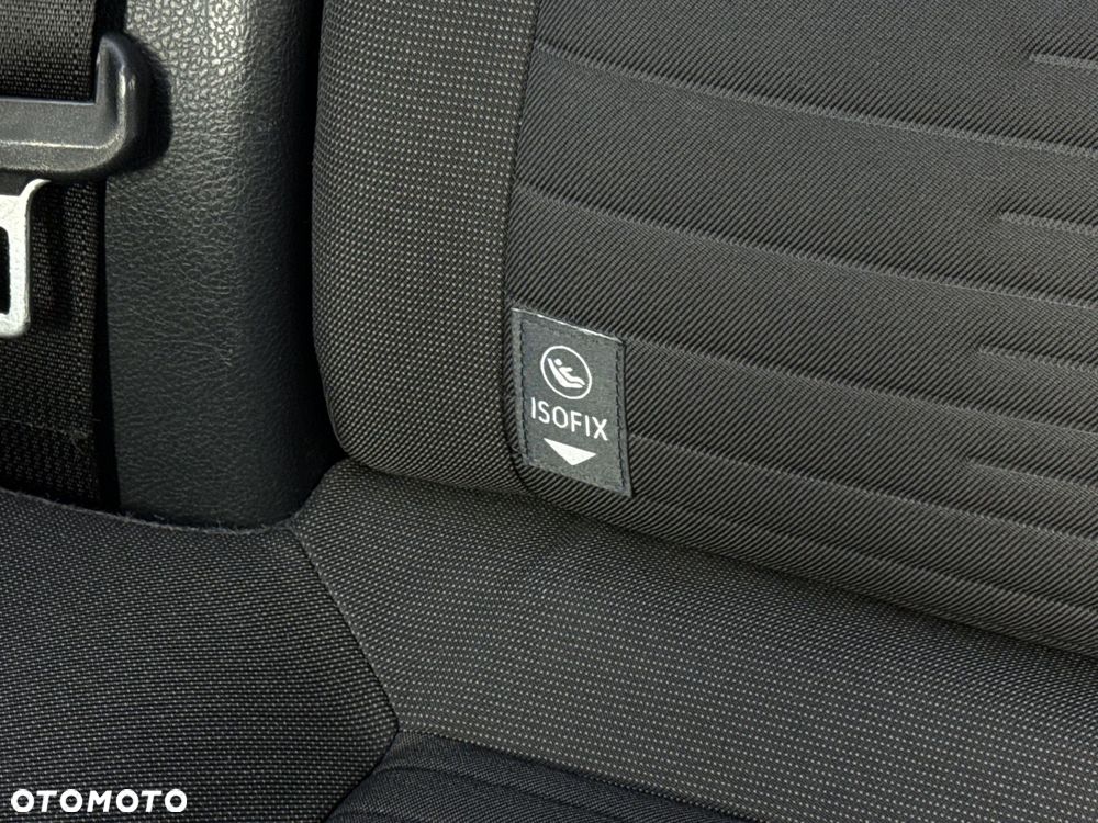 Toyota Auris - 25