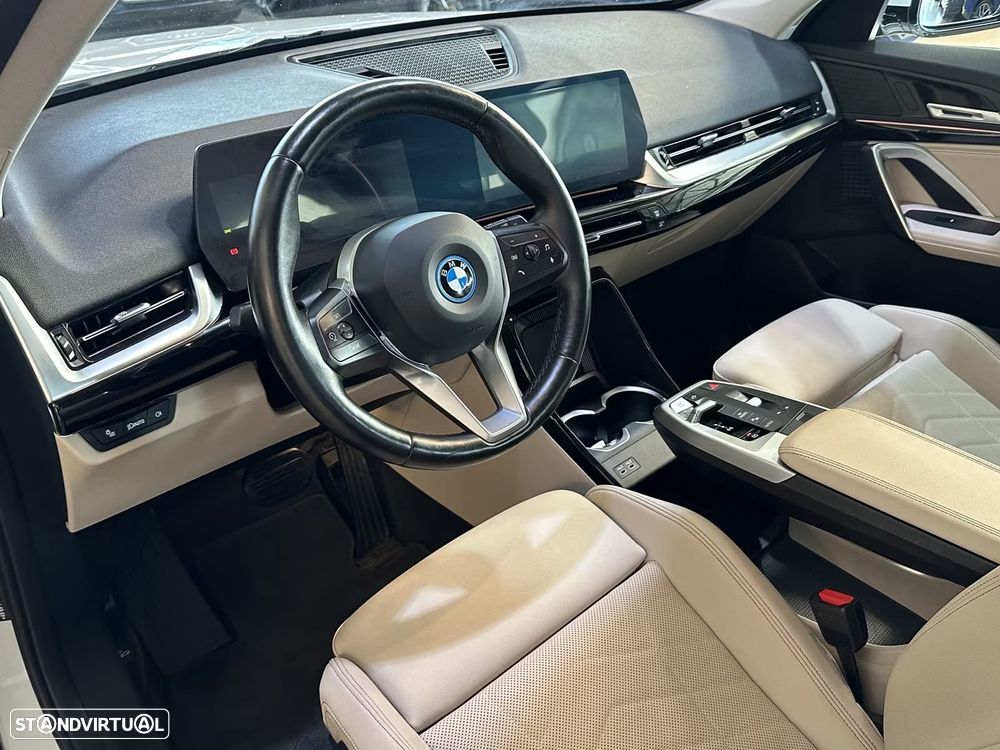 BMW iX1 xDrive30 xLine - 26