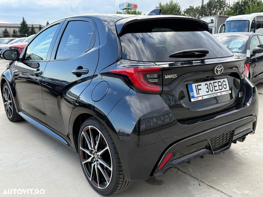 Toyota Yaris 130 1.5 VVT-i GR SPORT - 17
